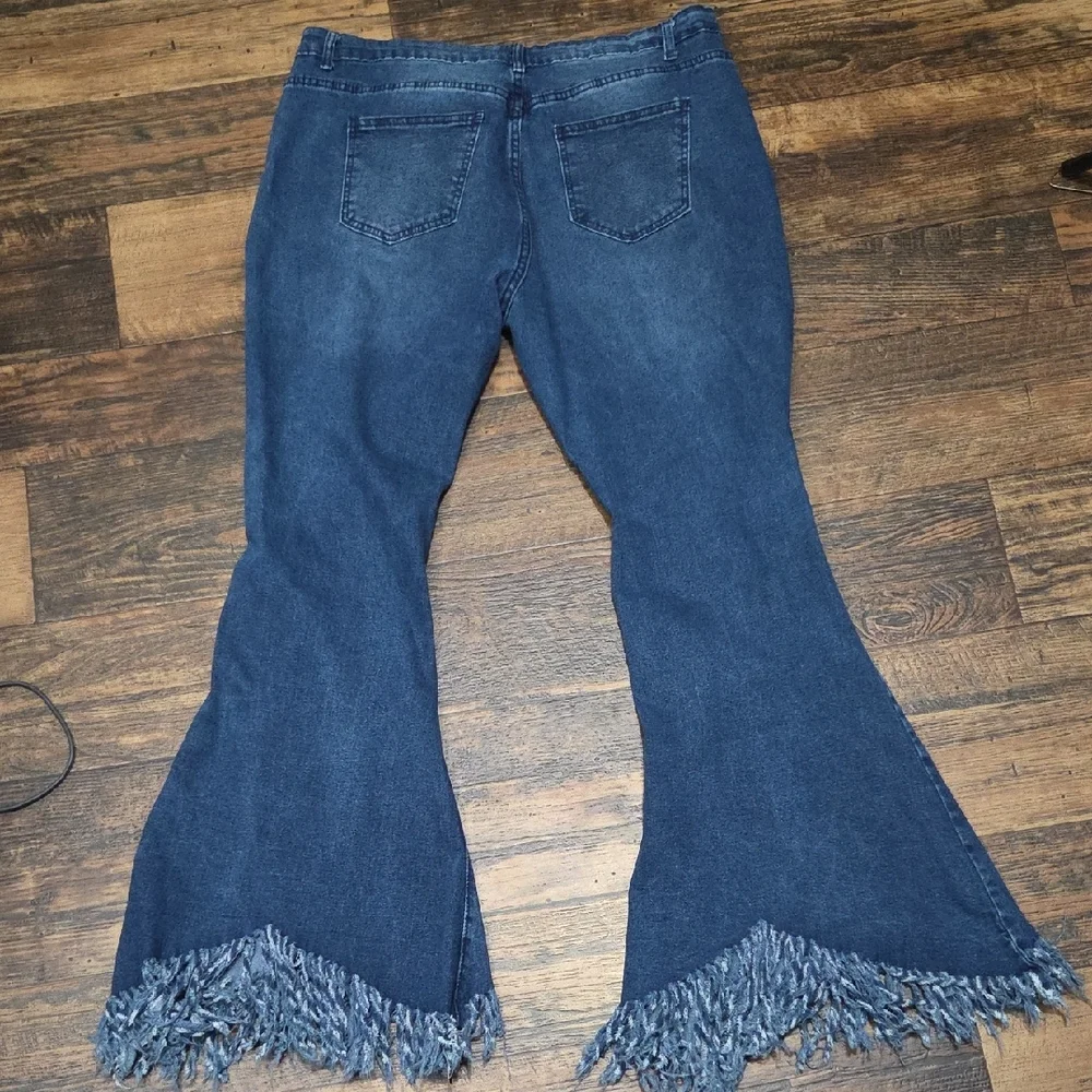 Source Unknown Distressed Blue Flare Jeans - Picture 2 of 3